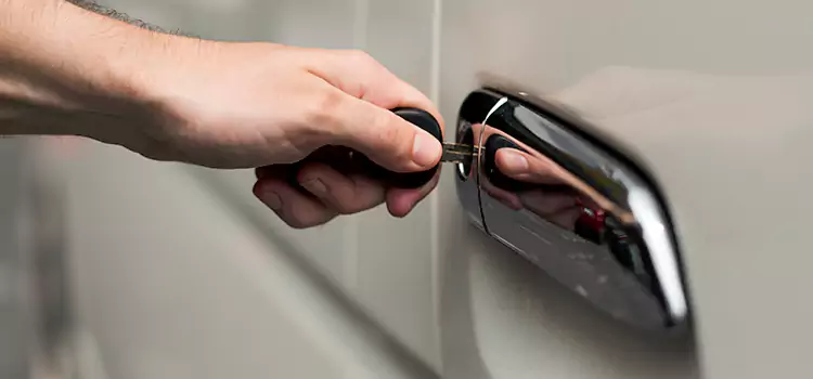 Why Choose Our Auto Locksmith Team in Manhattan, KS?